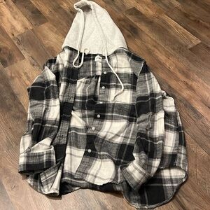 American eagle medium button flannel hoodie